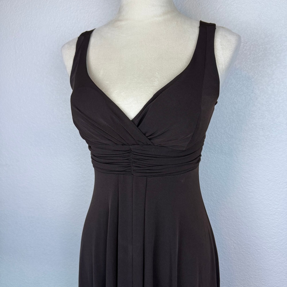 En Focus Studio Women's Chic Brown Ruched Asymmetrical V Neck Midi Dress Size 4 - Picture 3 of 9